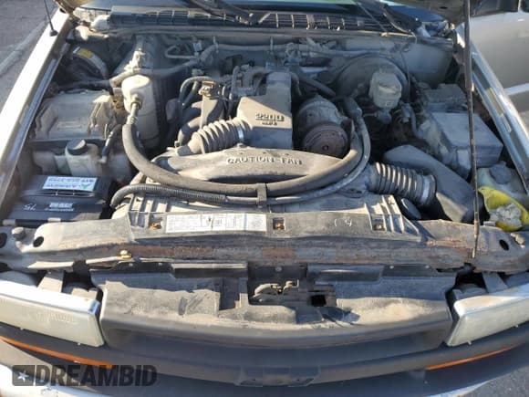 ✅ 2000 Chevrolet S-10 LS • VIN: 1GCCS1444YK108860 • Лот: 85154724. Опубликован ранее на Copart с пробегом 378 810 миль. Бесплатный доступ к архиву аукционных продаж из США и подробный отчёт об истории автомобиля на DreamBid. Изображение 11.