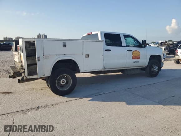 ✅ 2019 Chevrolet Silverado 1500 • VIN: 1GC4CVEY6KF219582 • Lot: 62074065. Wystawiony na Copart z przebiegiem 166 602 mil. Bezpłatny archiwum sprzedaży aukcyjnych z USA i szczegółowy raport historii pojazdu na DreamBid. Zdjęcie 3.