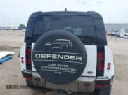 ✅ 2023 Land Rover Defender X-Dynamic SE • VIN: SALE27EUXP2114986 • Lot: 42302857. Listed on IAAI with 29,384 mi. Free auction sales archive from the USA and detailed vehicle history report at DreamBid. Image 17.