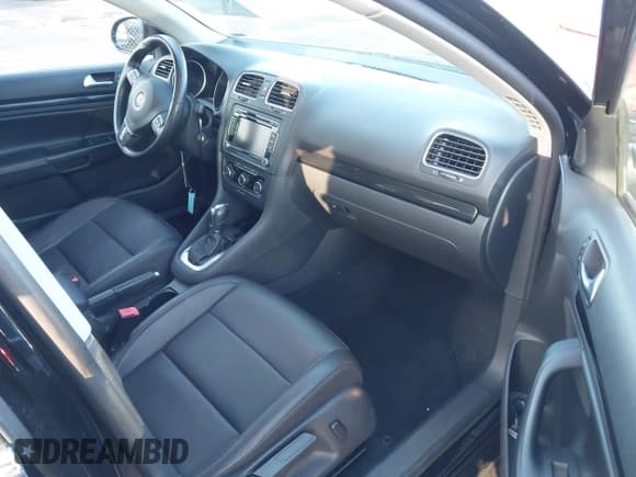 ✅ 2013 Volkswagen Jetta SE • VIN: 3VWPP7AJ7DM600637 • Lot: 43694751. Wystawiony na IAAI z przebiegiem 112 700 mil. Bezpłatny archiwum sprzedaży aukcyjnych z USA i szczegółowy raport historii pojazdu na DreamBid. Zdjęcie 5.