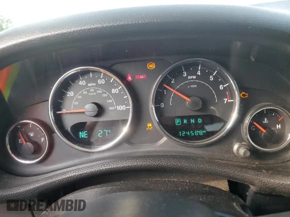 ✅ 2016 Jeep Wrangler Unlimited Sport • VIN: 1C4BJWDG2GL185774 • Lot: 57407015. Listed on Copart with 124,568 mi. Free auction sales archive from the USA and detailed vehicle history report at DreamBid. Image 9.