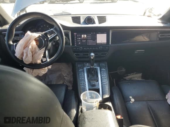 ✅ 2020 Porsche Macan • VIN: WP1AA2A51LLB10094 • Lot: 91558615. Wystawiony na Copart z przebiegiem 69 286 mil. Bezpłatny archiwum sprzedaży aukcyjnych z USA i szczegółowy raport historii pojazdu na DreamBid. Zdjęcie 8.