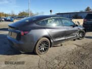 ✅ 2025 Tesla Model 3 Long Range • VIN: 5YJ3E1EB0SF998511 • Lot: 87213685. Wystawiony na Copart z przebiegiem 5 000 mil. Bezpłatny archiwum sprzedaży aukcyjnych z USA i szczegółowy raport historii pojazdu na DreamBid. Zdjęcie 3.