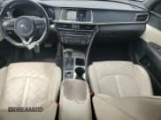 ✅ 2017 Kia Optima SX Limited • VIN: 5XXGV4L28HG123821 • Лот: 81019765. Опубликован ранее на Copart с пробегом 97 823 миль. Бесплатный доступ к архиву аукционных продаж из США и подробный отчёт об истории автомобиля на DreamBid. Изображение 8.