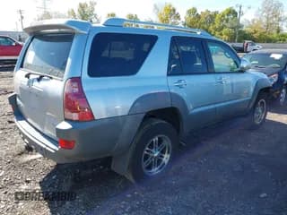 ✅ 2003 Toyota 4Runner SR5 • VIN: JTEBT14R430017687 • Lot: 43506876. Listed on IAAI with 218,664 mi. Free auction sales archive from the USA and detailed vehicle history report at DreamBid. Image 4.