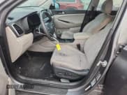 ✅ 2021 Hyundai Tucson SEL • VIN: KM8J33AL6MU318477 • Lot: 86594565. Wystawiony na Copart z przebiegiem 77 908 mil. Bezpłatny archiwum sprzedaży aukcyjnych z USA i szczegółowy raport historii pojazdu na DreamBid. Zdjęcie 7.