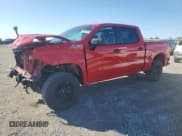 ✅ 2020 Chevrolet Silverado 1500 Custom Trail Boss • VIN: 1GCPYCEF2LZ112174 • Lot: 90975235. Wystawiony na Copart z przebiegiem 88 278 mil. Bezpłatny archiwum sprzedaży aukcyjnych z USA i szczegółowy raport historii pojazdu na DreamBid. Zdjęcie 1.