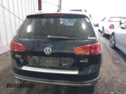 ✅ 2017 Volkswagen Golf S • VIN: 3VWH17AU8HM516137 • Lot: 42275283. Wystawiony na IAAI z przebiegiem 122 250 mil. Bezpłatny archiwum sprzedaży aukcyjnych z USA i szczegółowy raport historii pojazdu na DreamBid. Zdjęcie 16.