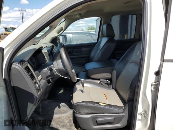 ✅ 2009 Dodge 1500 SLT • VIN: 1D3HB18P59S780672 • Lot: 56218845. Wystawiony na Copart z przebiegiem 166 926 mil. Bezpłatny archiwum sprzedaży aukcyjnych z USA i szczegółowy raport historii pojazdu na DreamBid. Zdjęcie 7.