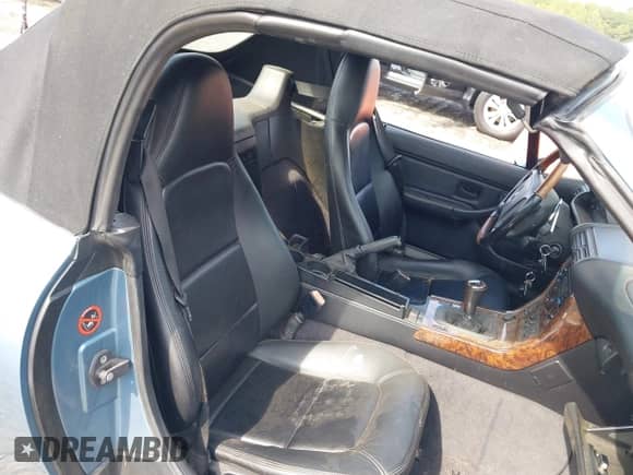 1996 BMW 3 Series Z3 1.9 с VIN 4USCH7326TLB68947, выставлен на аукционе IAAI как лот 43400117 с пробегом 176 150 миль миль и . История ставок и продаж доступна на DreamBid. Изображение 8.