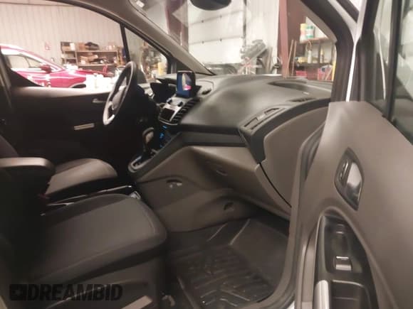 ✅ 2021 Ford Transit Connect XLT • VIN: NM0LS7F24M1493879 • Lot: 43853785. Listed on IAAI with 116,284 mi. Free auction sales archive from the USA and detailed vehicle history report at DreamBid. Image 5.