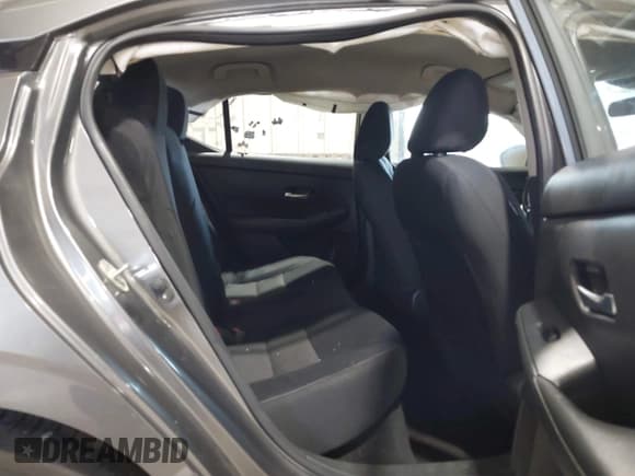 ✅ 2021 Nissan Sentra SV • VIN: 3N1AB8CV8MY303255 • Лот: 43291190. Опубликован ранее на IAAI с пробегом 122 065 миль. Бесплатный доступ к архиву аукционных продаж из США и подробный отчёт об истории автомобиля на DreamBid. Изображение 8.