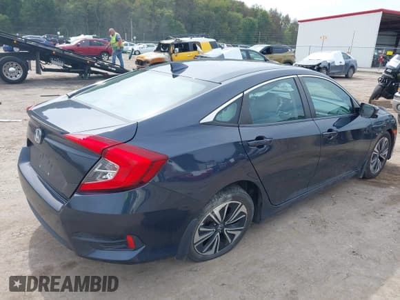 ✅ 2016 Honda Civic EX-T • VIN: 19XFC1F38GE020670 • Lot: 43326377. Wystawiony na IAAI z przebiegiem 128 284 mil. Bezpłatny archiwum sprzedaży aukcyjnych z USA i szczegółowy raport historii pojazdu na DreamBid. Zdjęcie 4.
