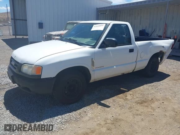 ✅ 1998 Isuzu Hombre S • VIN: 1GGCS1443W8664358 • Lot: 42660899. Listed on IAAI with 279,278 mi. Free auction sales archive from the USA and detailed vehicle history report at DreamBid. Image 2.