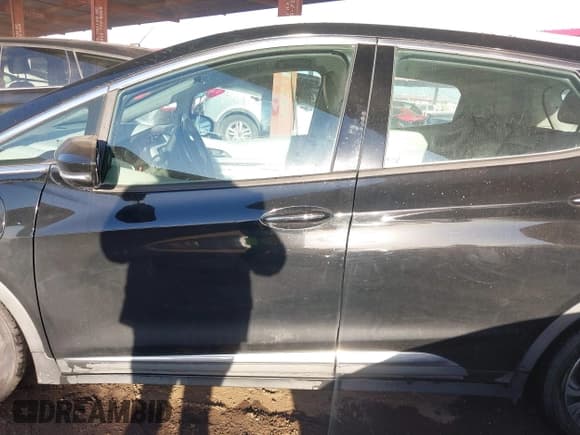 ✅ 2017 Chevrolet Bolt EV Premier • VIN: 1G1FX6S00H4157398 • Lot: 41345081. Wystawiony na IAAI z przebiegiem 57 244 mil. Bezpłatny archiwum sprzedaży aukcyjnych z USA i szczegółowy raport historii pojazdu na DreamBid. Zdjęcie 14.