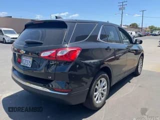 ✅ 2021 Chevrolet Equinox LT • VIN: 2GNAXJEVXM6123304 • Lot: 42495741. Wystawiony na IAAI z przebiegiem 104 672 mil. Bezpłatny archiwum sprzedaży aukcyjnych z USA i szczegółowy raport historii pojazdu na DreamBid. Zdjęcie 1.