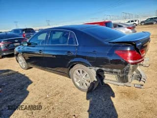 ✅ 2007 Toyota Avalon XLS • VIN: 4T1BK36B97U186889 • Лот: 94331355. Опубликован ранее на Copart с пробегом 166 874 миль. Бесплатный доступ к архиву аукционных продаж из США и подробный отчёт об истории автомобиля на DreamBid. Изображение 2.