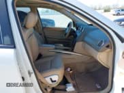 ✅ 2009 Mercedes-Benz M 350 • VIN: 4JGBB56E69A511749 • Лот: 41885462. Опубликован ранее на IAAI с пробегом 128 787 миль. Бесплатный доступ к архиву аукционных продаж из США и подробный отчёт об истории автомобиля на DreamBid. Изображение 5.