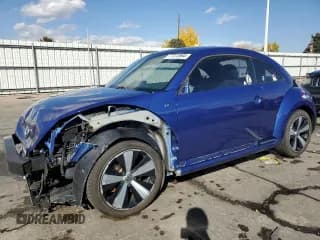 ✅ 2014 Volkswagen Beetle Turbo R-Line • VIN: 3VWVS7AT7EM636837 • Lot: 77372564. Wystawiony na Copart z przebiegiem Nie podano. Bezpłatny archiwum sprzedaży aukcyjnych z USA i szczegółowy raport historii pojazdu na DreamBid. Zdjęcie 1.
