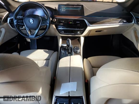 ✅ 2021 BMW 5 Series 530e • VIN: WBA13AG07MCH31004 • Лот: 91245715. Опубликован ранее на Copart с пробегом 46 888 миль. Бесплатный доступ к архиву аукционных продаж из США и подробный отчёт об истории автомобиля на DreamBid. Изображение 8.