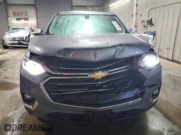 ✅ 2019 Chevrolet Traverse LT Cloth • VIN: 1GNERGKW9KJ233854 • Lot: 92067425. Wystawiony na Copart z przebiegiem 132 896 mil. Bezpłatny archiwum sprzedaży aukcyjnych z USA i szczegółowy raport historii pojazdu na DreamBid. Zdjęcie 5.