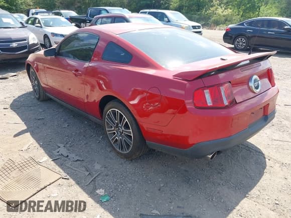 ✅ 2010 Ford Mustang GT • VIN: 1ZVBP8CH8A5154932 • Lot: 42103416. Listed on IAAI with 44,502 mi. Free auction sales archive from the USA and detailed vehicle history report at DreamBid. Image 3.