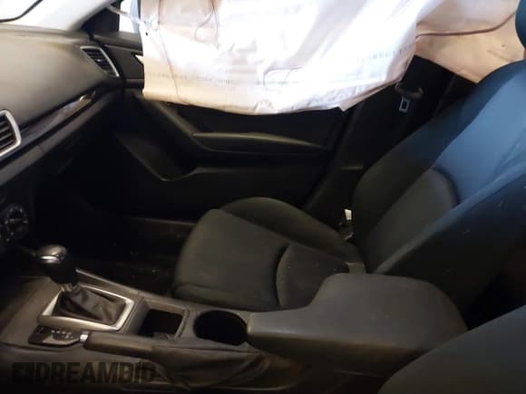 ✅ 2014 Mazda 3 i SV • VIN: JM1BM1T7XE1139307 • Lot: 42464241. Wystawiony na IAAI z przebiegiem 119 370 mil. Bezpłatny archiwum sprzedaży aukcyjnych z USA i szczegółowy raport historii pojazdu na DreamBid. Zdjęcie 5.