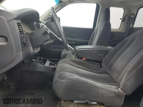 ✅ 2004 Dodge Dakota SLT • VIN: 1D7HG42N64S597573 • Lot: 87504315. Wystawiony na Copart z przebiegiem 188 865 mil. Bezpłatny archiwum sprzedaży aukcyjnych z USA i szczegółowy raport historii pojazdu na DreamBid. Zdjęcie 7.