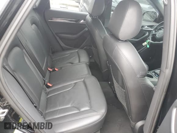 ✅ 2018 Audi Q3 Premium Plus • VIN: WA1JCCFS9JR027713 • Lot: 90685555. Wystawiony na Copart z przebiegiem 94 170 mil. Bezpłatny archiwum sprzedaży aukcyjnych z USA i szczegółowy raport historii pojazdu na DreamBid. Zdjęcie 10.