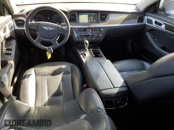 ✅ 2015 Hyundai Genesis 3.8L • VIN: KMHGN4JE4FU062452 • Lot: 85300814. Wystawiony na Copart z przebiegiem 167 110 mil. Bezpłatny archiwum sprzedaży aukcyjnych z USA i szczegółowy raport historii pojazdu na DreamBid. Zdjęcie 8.