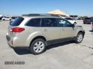 ✅ 2010 Subaru Outback Premium • VIN: 4S4BRCEC3A3361060 • Lot: 70824114. Wystawiony na Copart z przebiegiem 154 524 mil. Bezpłatny archiwum sprzedaży aukcyjnych z USA i szczegółowy raport historii pojazdu na DreamBid. Zdjęcie 3.