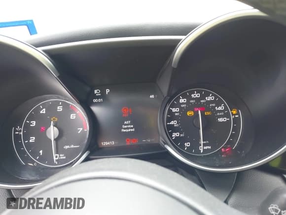 ✅ 2017 Alfa Romeo Giulia Ti • VIN: ZARFAECNXH7556854 • Lot: 41973525. Listed on IAAI with 129,413 mi. Free auction sales archive from the USA and detailed vehicle history report at DreamBid. Image 7.