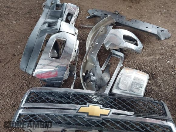 ✅ 2013 Chevrolet Silverado 2500HD LT • VIN: 1GC1KXCG3DF155614 • Лот: 43762478. Опубликован ранее на IAAI с пробегом 100 627 миль. Бесплатный доступ к архиву аукционных продаж из США и подробный отчёт об истории автомобиля на DreamBid. Изображение 12.