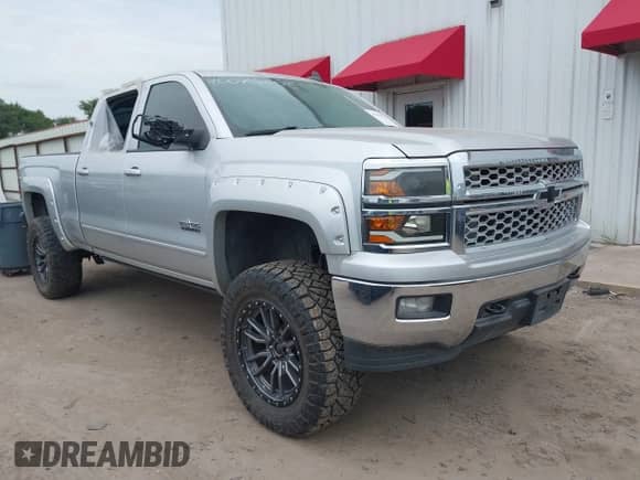 2015 Chevrolet Silverado 1500 LT with VIN 1GCUKREC7FF202620, listed as a IAAI auction lot 42424673 with 110,125 mi miles and . Bid and sale history available at DreamBid. Image 1.