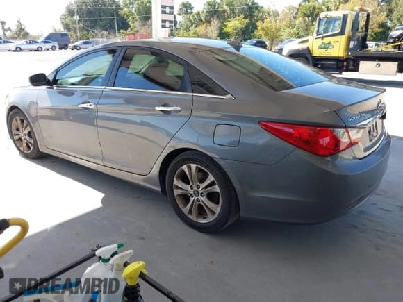 ✅ 2011 Hyundai Sonata SE • VIN: 5NPEC4ACXBH084783 • Лот: 43695672. Опубликован ранее на IAAI с пробегом 173 362 миль. Бесплатный доступ к архиву аукционных продаж из США и подробный отчёт об истории автомобиля на DreamBid. Изображение 3.