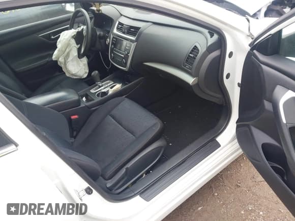 ✅ 2017 Nissan Altima SR • VIN: 1N4AL3AP7HN357799 • Лот: 43811018. Опубликован ранее на IAAI с пробегом 109 765 миль. Бесплатный доступ к архиву аукционных продаж из США и подробный отчёт об истории автомобиля на DreamBid. Изображение 5.