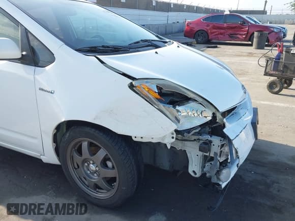 ✅ 2008 Toyota Prius • VIN: JTDKB20U683398164 • Lot: 43115215. Wystawiony na IAAI z przebiegiem 185 090 mil. Bezpłatny archiwum sprzedaży aukcyjnych z USA i szczegółowy raport historii pojazdu na DreamBid. Zdjęcie 6.