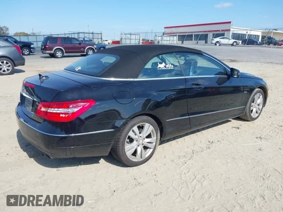 ✅ 2012 Mercedes-Benz E 350 • VIN: WDDKK5KF6CF154110 • Лот: 43445964. Опубликован ранее на IAAI с пробегом 149 894 миль. Бесплатный доступ к архиву аукционных продаж из США и подробный отчёт об истории автомобиля на DreamBid. Изображение 4.