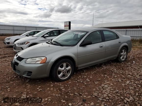 ✅ 2006 Dodge Stratus SXT • VIN: 1B3EL46R36N185586 • Лот: 85567685. Опубликован ранее на Copart с пробегом 161 854 миль. Бесплатный доступ к архиву аукционных продаж из США и подробный отчёт об истории автомобиля на DreamBid. Изображение 1.