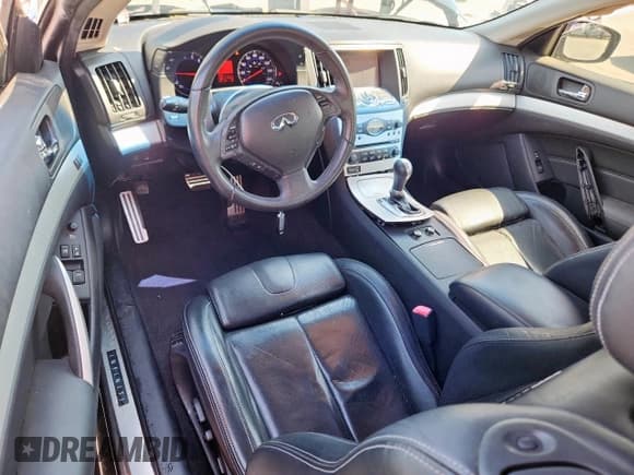 ✅ 2009 Infiniti G37 Journey • VIN: JNKCV64E49M603710 • Lot: 67426255. Wystawiony na Copart z przebiegiem 120 508 mil. Bezpłatny archiwum sprzedaży aukcyjnych z USA i szczegółowy raport historii pojazdu na DreamBid. Zdjęcie 8.