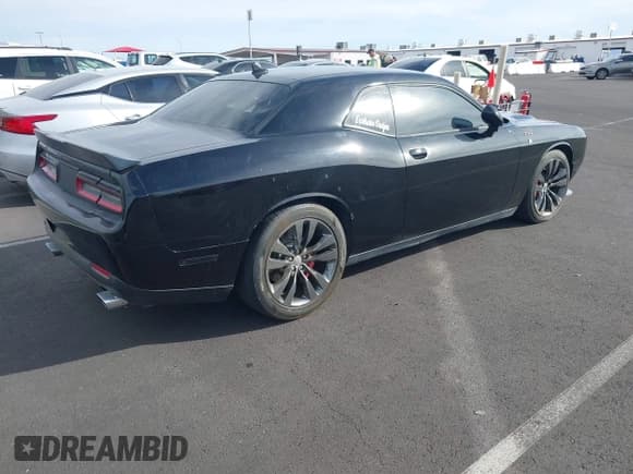 ✅ 2016 Dodge Challenger R/T Scat Pack • VIN: 2C3CDZFJ2GH271559 • Lot: 43642212. Wystawiony na IAAI z przebiegiem 67 071 mil. Bezpłatny archiwum sprzedaży aukcyjnych z USA i szczegółowy raport historii pojazdu na DreamBid. Zdjęcie 4.