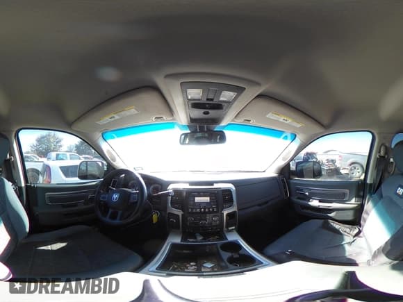 ✅ 2015 Ram 2500 SLT • VIN: 3C6UR5DL5FG664542 • Лот: 41364516. Опубликован ранее на IAAI с пробегом 161 984 миль. Бесплатный доступ к архиву аукционных продаж из США и подробный отчёт об истории автомобиля на DreamBid. Изображение 20.