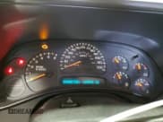 ✅ 2005 Chevrolet Suburban LS • VIN: 3GNFK16Z75G166803 • Lot: 81596215. Wystawiony na Copart z przebiegiem 165 985 mil. Bezpłatny archiwum sprzedaży aukcyjnych z USA i szczegółowy raport historii pojazdu na DreamBid. Zdjęcie 9.