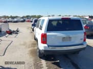 ✅ 2016 Jeep Patriot High Altitude • VIN: 1C4NJPFA5GD548669 • Lot: 43591348. Wystawiony na IAAI z przebiegiem 112 011 mil. Bezpłatny archiwum sprzedaży aukcyjnych z USA i szczegółowy raport historii pojazdu na DreamBid. Zdjęcie 3.