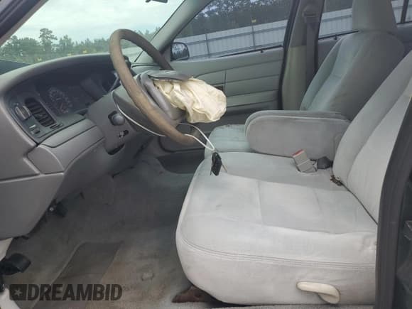 ✅ 2003 Ford Police Interceptor Street Appear • VIN: 2FAFP71WX3X104802 • Lot: 60667985. Listed on Copart with 189,373 mi. Free auction sales archive from the USA and detailed vehicle history report at DreamBid. Image 7.