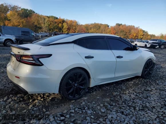 ✅ 2019 Nissan Maxima SR • VIN: 1N4AA6AV7KC373767 • Lot: 89438295. Listed on Copart with 161,691 mi. Free auction sales archive from the USA and detailed vehicle history report at DreamBid. Image 3.