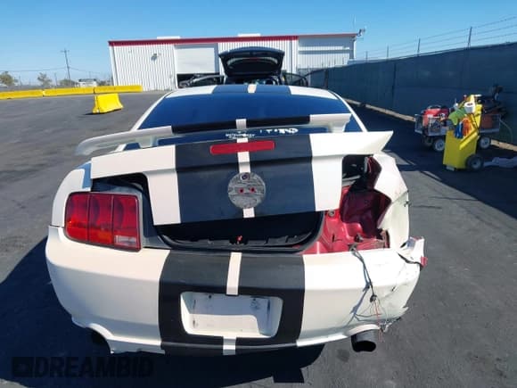 ✅ 2007 Ford Mustang GT Deluxe • VIN: 1ZVFT82H475229343 • Lot: 43382481. Listed on IAAI with Not provided. Free auction sales archive from the USA and detailed vehicle history report at DreamBid. Image 16.