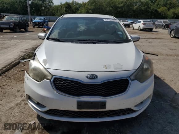 ✅ 2015 Kia Forte EX • VIN: KNAFX4A8XF5272159 • Лот: 84796575. Опубликован ранее на Copart с пробегом 134 598 миль. Бесплатный доступ к архиву аукционных продаж из США и подробный отчёт об истории автомобиля на DreamBid. Изображение 5.