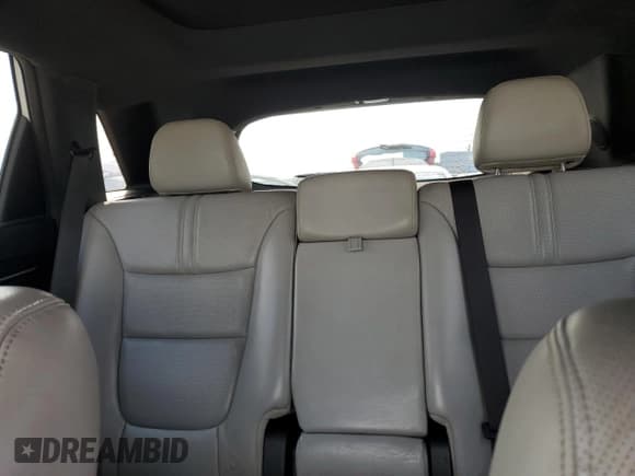 ✅ 2015 Kia Sorento SX • VIN: 5XYKW4A79FG603395 • Lot: 68133525. Wystawiony na Copart z przebiegiem 106 619 mil. Bezpłatny archiwum sprzedaży aukcyjnych z USA i szczegółowy raport historii pojazdu na DreamBid. Zdjęcie 10.