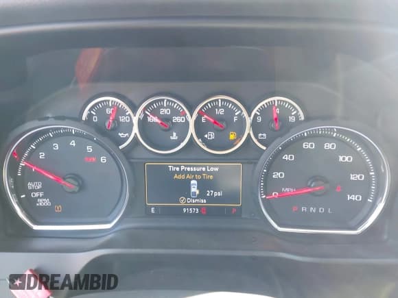 ✅ 2019 Chevrolet Silverado 1500 RST • VIN: 3GCUWDED7KG216185 • Lot: 43581654. Wystawiony na IAAI z przebiegiem 91 573 mil. Bezpłatny archiwum sprzedaży aukcyjnych z USA i szczegółowy raport historii pojazdu na DreamBid. Zdjęcie 7.